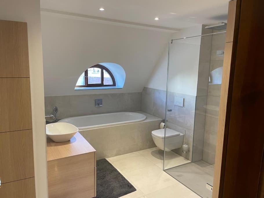 Verwunsches Haus Mit Parkplatz In Bester Lage Holiday home *